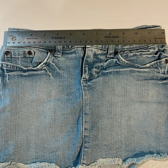 3/$20 Vintage Rickers Girls Denim Mini Skirt Distressed Frayed Hem Size 7R - Picture 11 of 11